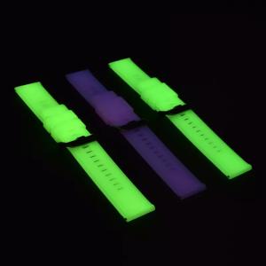 China Luminous Quick Release 20mm Silicone Rubber Watch Strap Bands Flexible factory