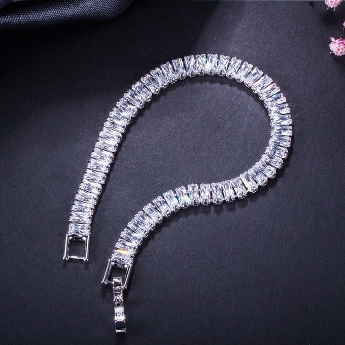 Beautiful Marquise Cut White Cubic Zircon Stone Bracelet Women Bracelet Party CZ Tennis Bracelet for Brides Jewelry