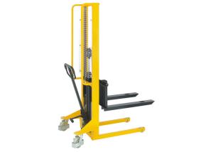 China Safety Manual Pallet Stacker 1600mm Lifting Height 1.5 Ton CE Certification factory
