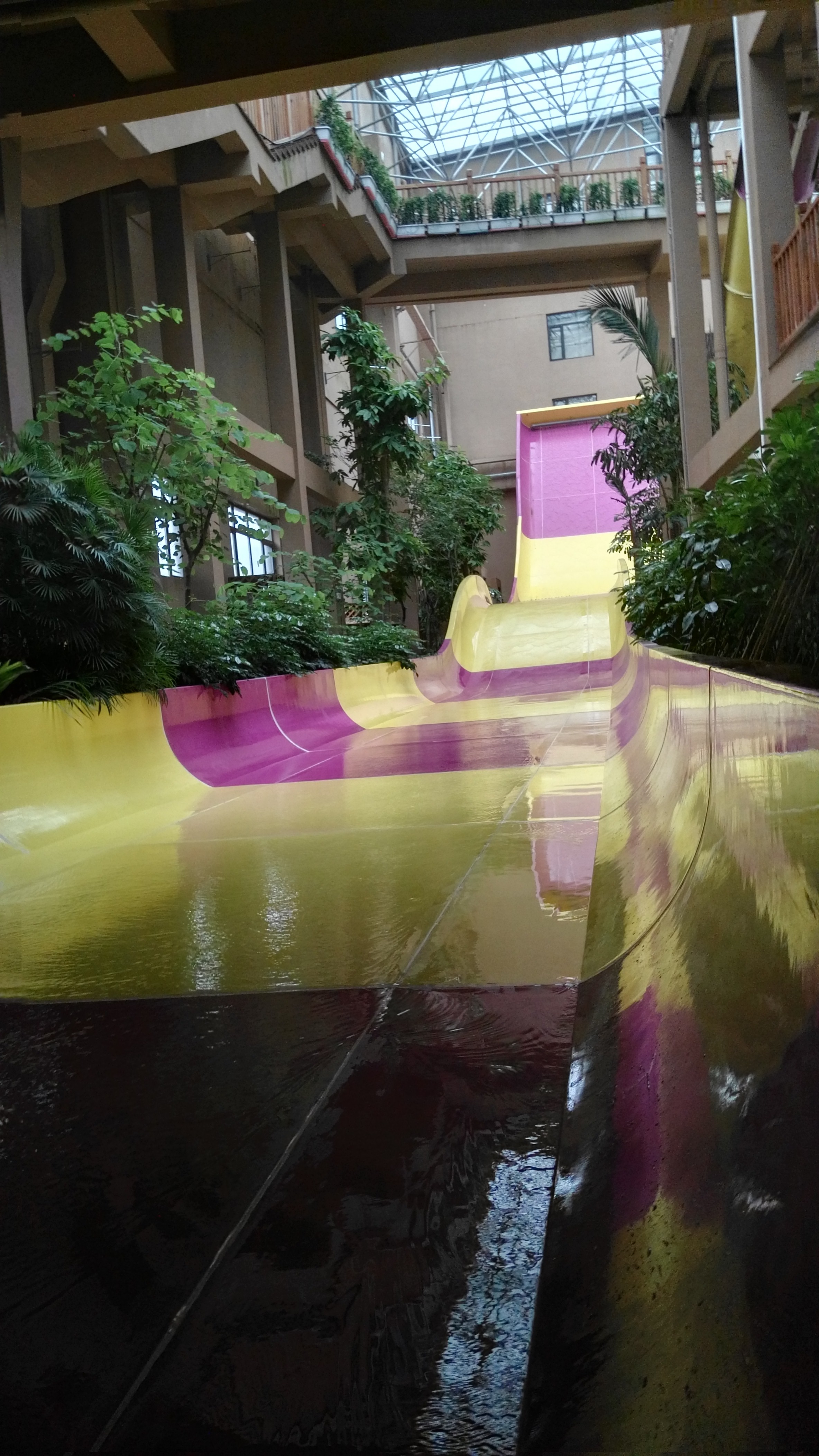 Giant Aqua Park Equipment Exciting Swimming Pool Fiberglass Waterslides