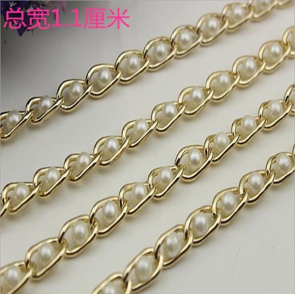 Elegant customized handbag white pearl decorative light gold 11 mm women bag