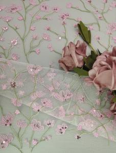 China Pink Flower Lace Fabric OEM Embroidery 3D Sequin Lace Fabric for Dress factory