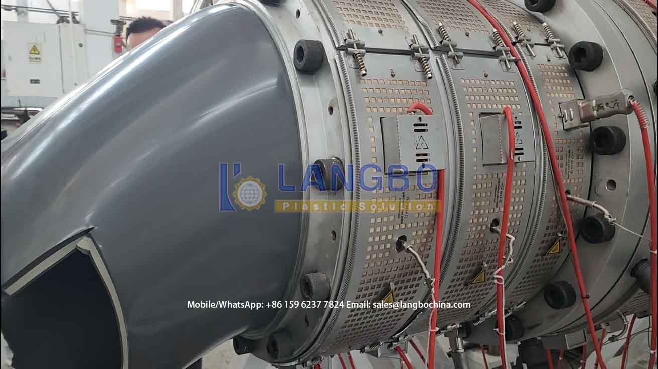 800-1200mm Three Layer Large Diameter PVC Pipe Making Machine Plastic Sewage Pipe Extrusion Production Line