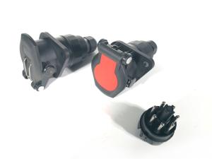 China Black Trailer Plug Socket Heavy Duty 7 Pin Trailer Wiring Plug Adapter factory