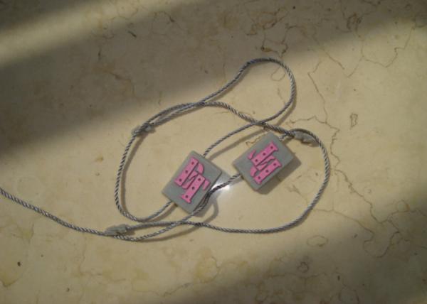 China Suspended Particle Hang Tag String , Security Tag Pin For Towel Beanies Caps factory