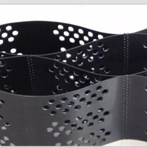 China Smooth Surface HDPE Geocell 100mm Height Black Color With Hole factory