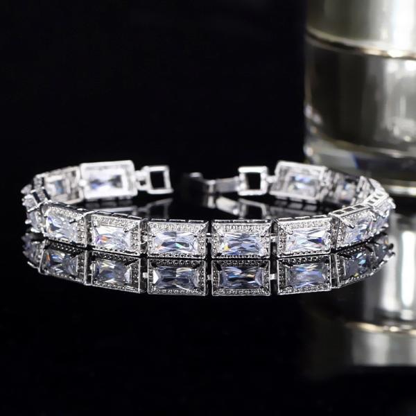 Women's Zircon rhinestone Bracelet high quality classic geometric nail design
