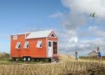 Mini Lightweight Prefabricated Tiny House Hotel Unit Orange Black Mobile House