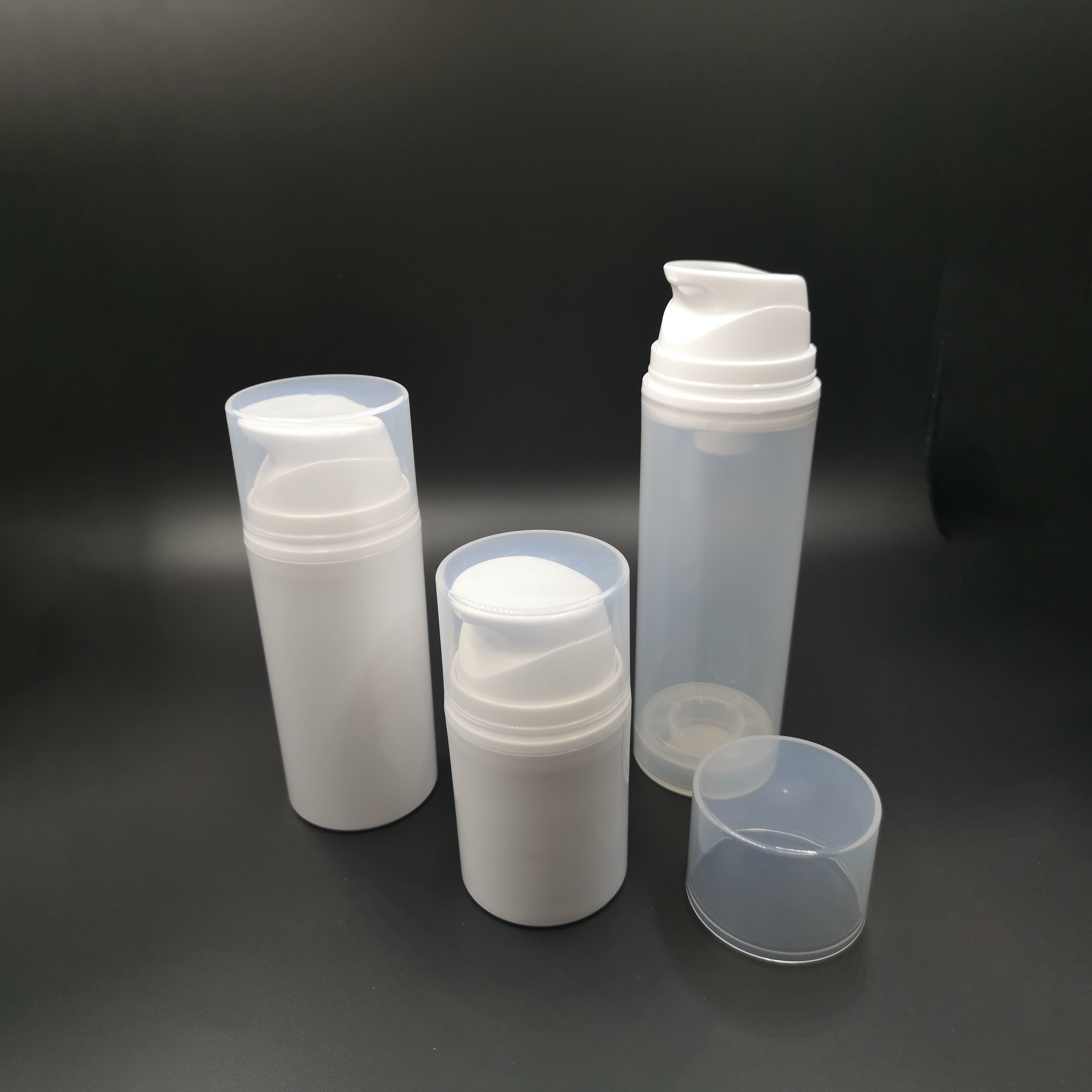 China Natural 50ml Airless Pump Bottles With Lotion Spray factory