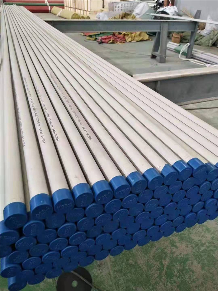 ASTM B36.10 Seamless Pipe Carbon Steel API5L A106 GRB A53 SS304 SS316 SS321 5.8M 6M