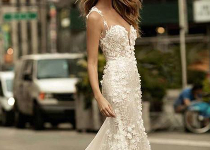 Mermaid Long Tail Prom Dresses , Floral Lace Wedding Gown Open Back Deep V Neck