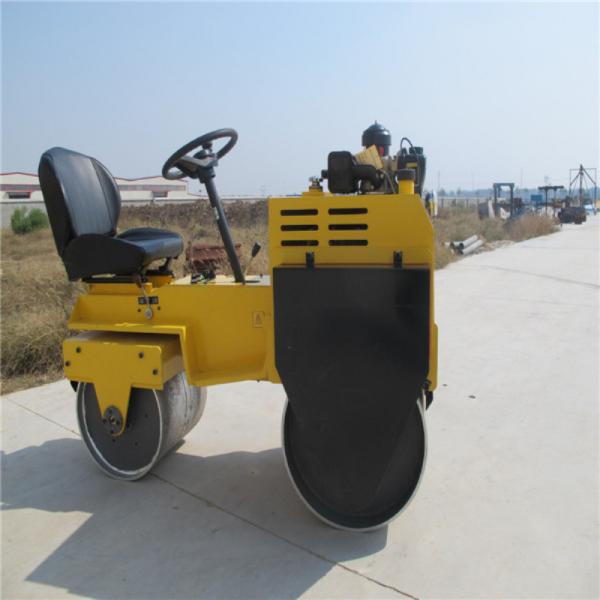 China Double Drum Ride-on Vibratory Roller factory