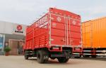 8 Cylinders Diesel Fuel Fence Van Cargo Trucks For Animal Transportation