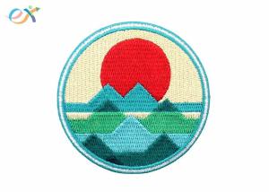 China Custom Explore Outdoor Iron On Embroidered Patches Applique Badge For Promotional Gifts factory