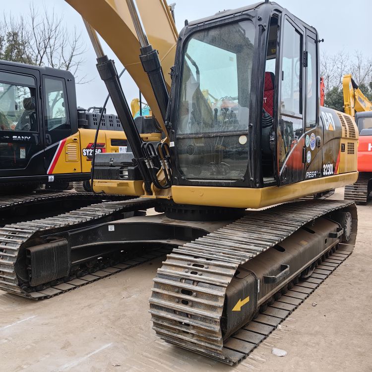 23 Ton Crawler Excavator Caterpillar 323DL Used in Good Condition with Original Valve