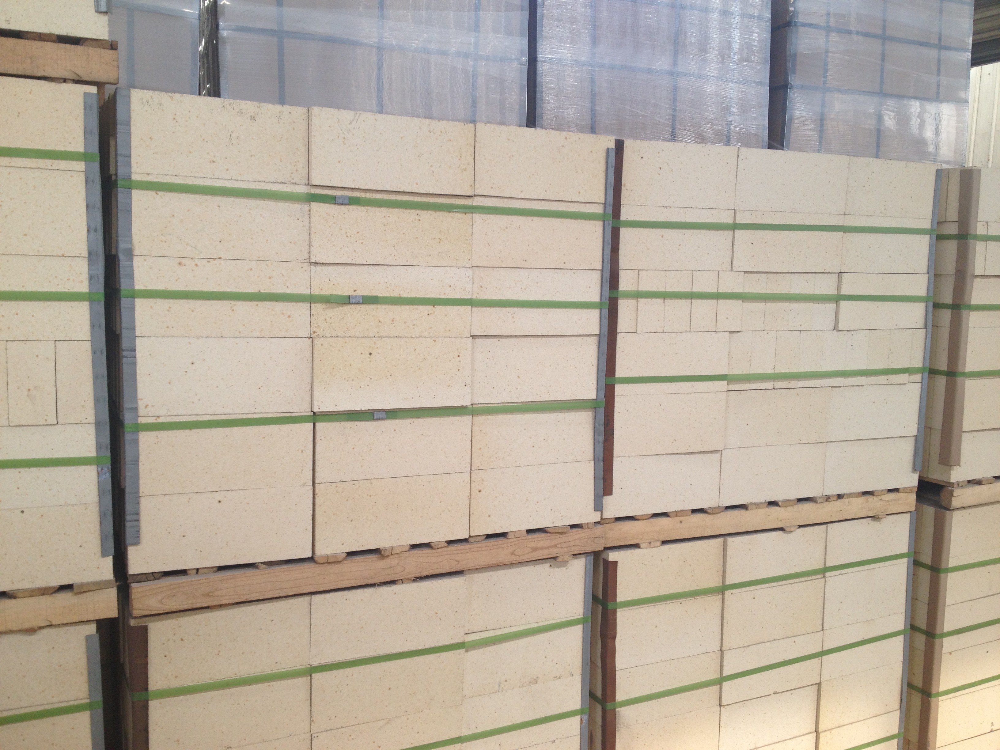 High Temp Insulation High Alumina Refractory Brick For Glass / Cement Rotary Kiln