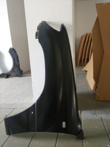 China Automotive Partes 0.8 mm Thick Steel Car Front Fender For Toyota Land Cruiser Fender factory