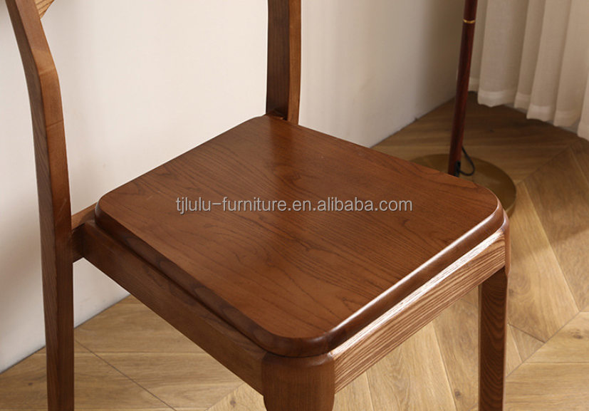 Classic Modern Style Brown Solid Wood Dining Chair for Restaurant Seating in Brown