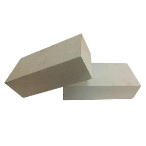 China High Temperature Yellow/White Sk34 Refractory Brick Raw Materials with 16-23% Porosity factory
