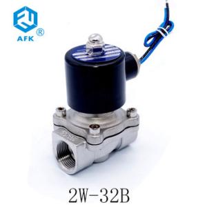 China 2W-32B 220v Stainless Steel Solenoid Valve Normally Closed 1-1/4&quot; NPT factory