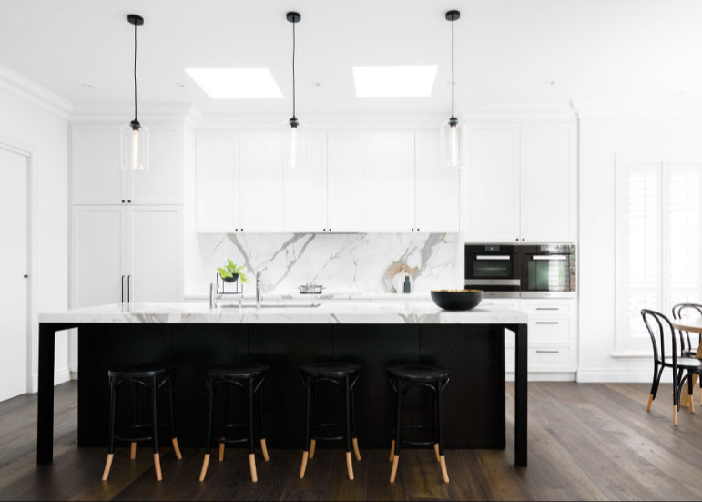 2.4M Real Wood Modern Gloss White Kitchen Cabinets Modular Kitchen Unit ODM