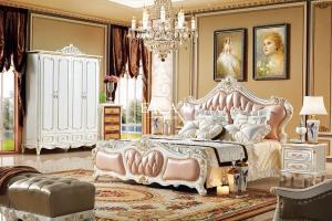 China Antique Luxury Design Wooden Carved Upholstered Leather King Size Bed factory