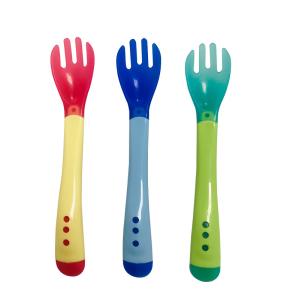 China Silicone Squeeze Food Feeder Spoon Set , Heat Proof Soft Squeeze Feeder factory