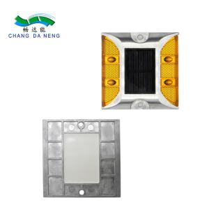 China Reflective Blinking Solar LED Road Marker Light Stud Lamp Flashing Solar Road Stud factory