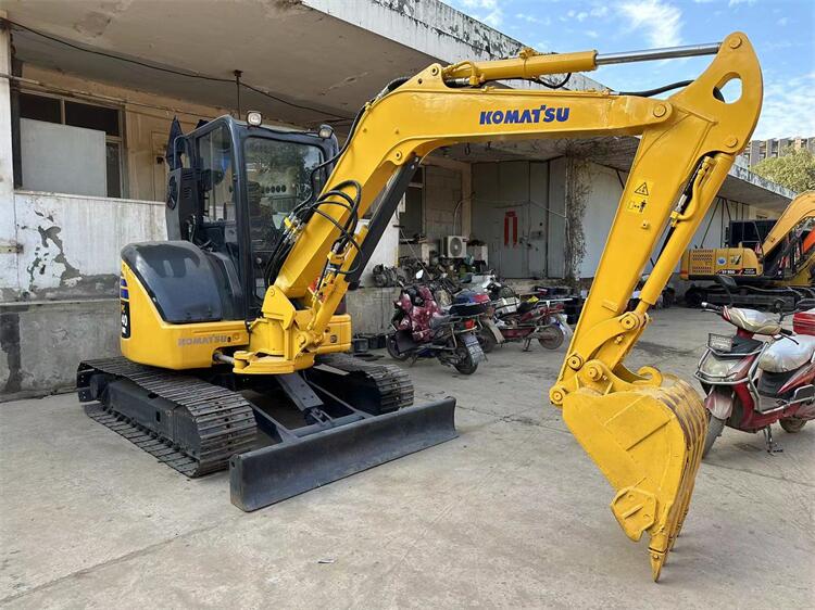 Original Hydraulic Cylinder Used Komatsu PC40 Mini Crawler Excavator in Low Working Hours