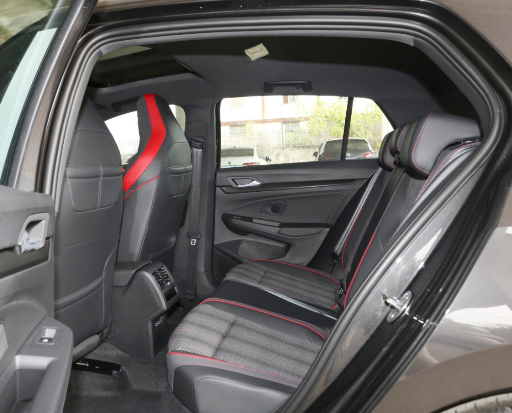 Volkswagen Golf 2023 200TSI Compact Hatchback Car 5 Door 5 Seats
