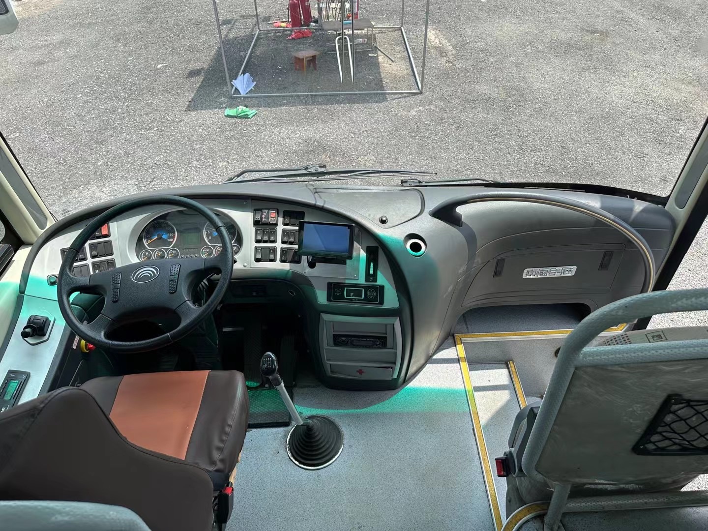 45 Seats Euro 3 Double Door Bus Diesel Left Hand Driver LHD YC6J245-30 in with Popular