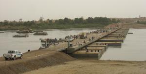 China Traffic Temporary floating ribbon bridge For Heavy Equipments factory