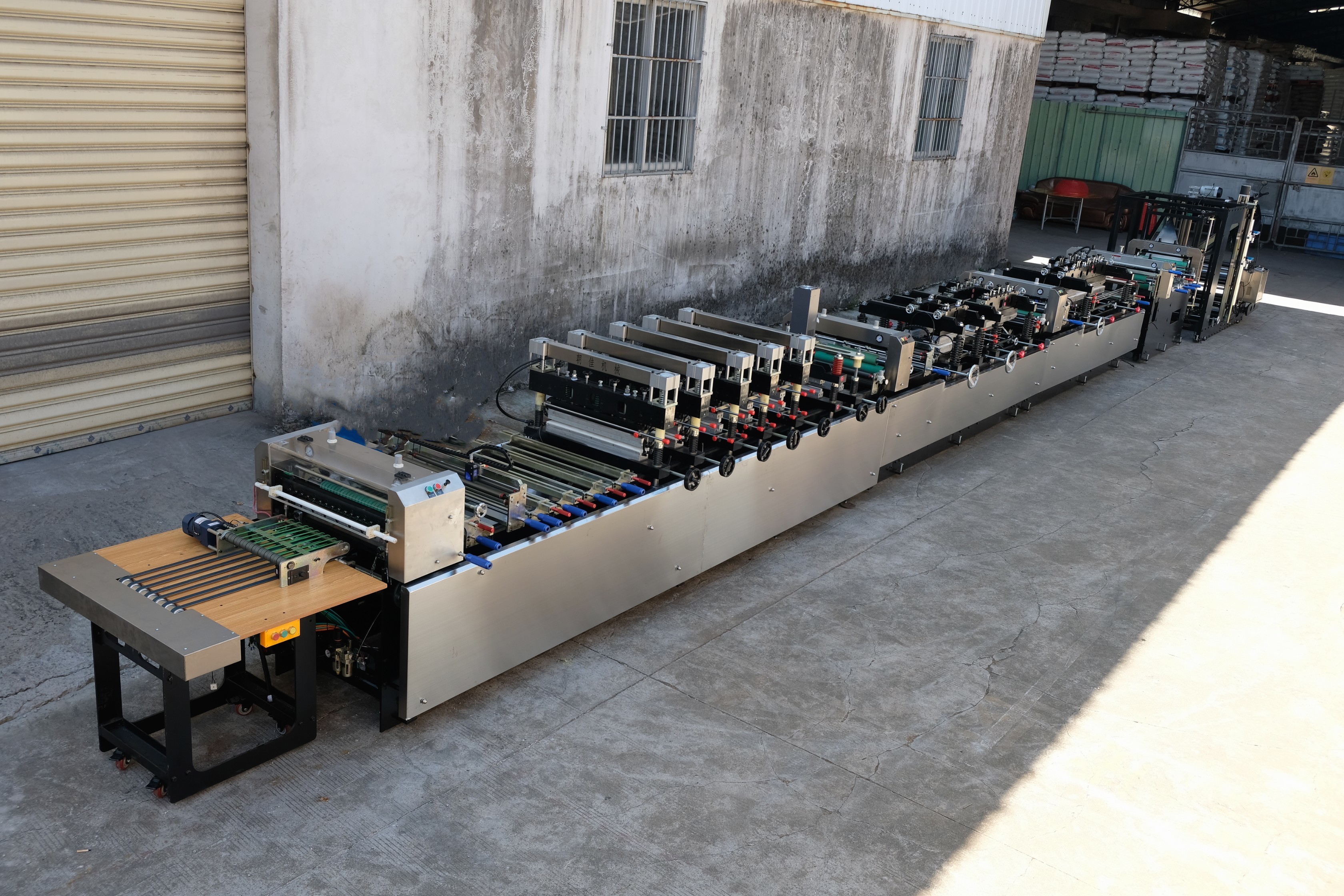 3 Phase 380V/50HZ Stand Up Zipper Pouch Making Machine 75-500mm