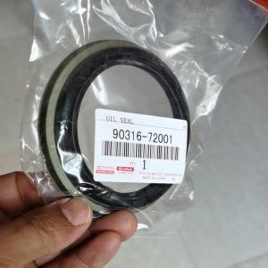 China FKM NBR Oil Seal for Automotive Oil Seal 90316-7201 Engine Parts factory