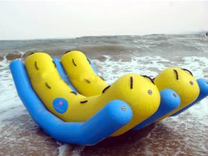 China Inflatable Water Park Game / Double Tubes Water Totter Toy factory
