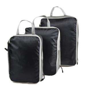 China Hanging Waterproof Toiletry Bag For Travel Men Womens With Zipper factory