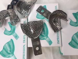 China Autoclavable Rim Lock Impression Trays , Impression Trays In Dentistry Perforated Size #7 factory
