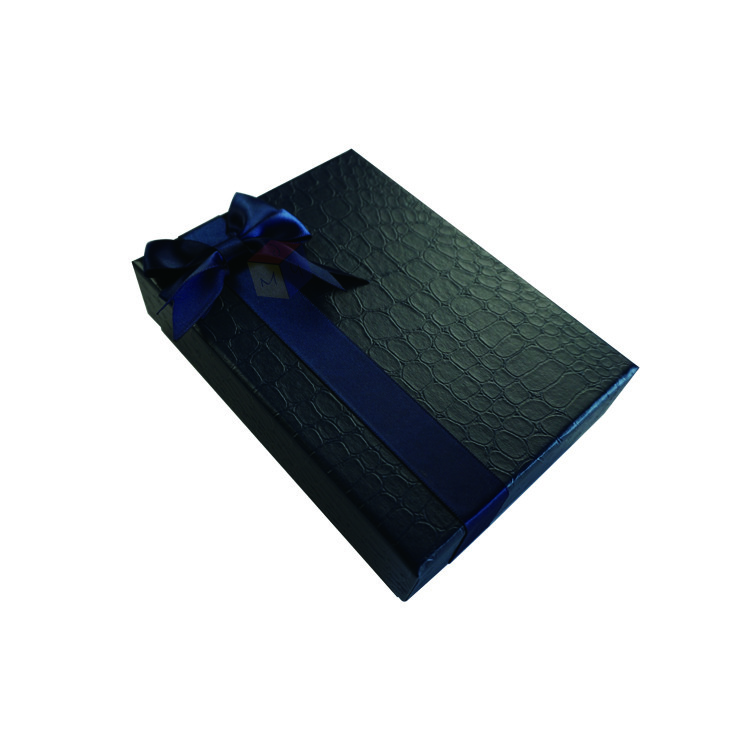 Bowknot Custom Size Paper Hard Cardboard Packaging Gift Boxes With Lids And Foam Insert
