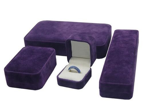 China Flocked plastic jewelry set boxes factory