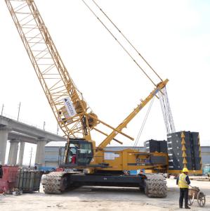 China XLC260 Second Hand Crawler Cranes Cost Effectiveness And Durability factory