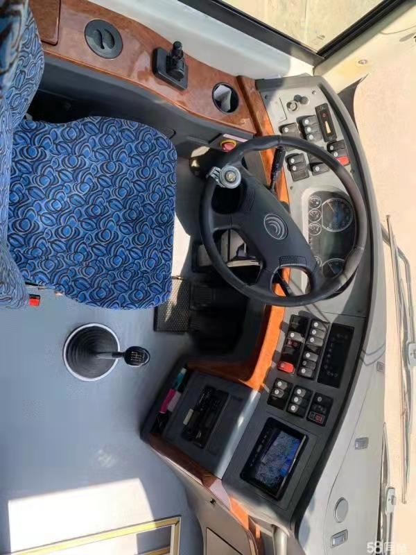 2014 Year 51 Seats Zk6119 Used Yutong Buses Used Coach Bus With New Seat 40000km Mileage