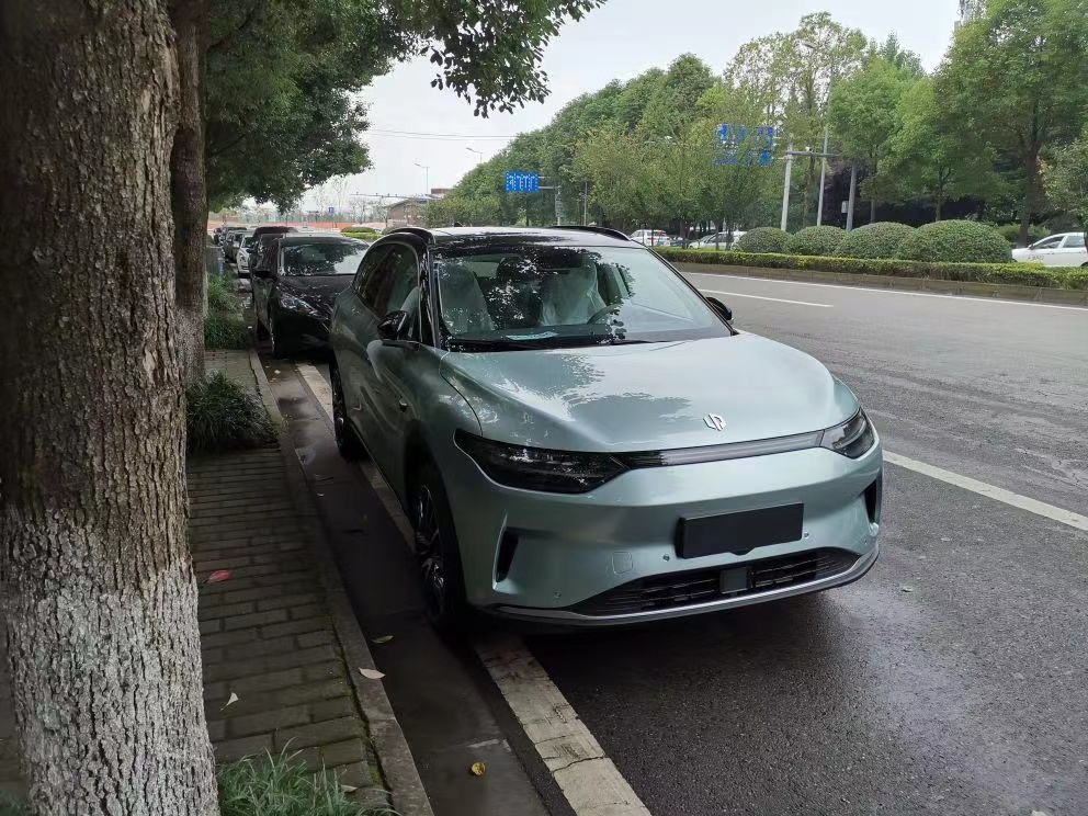 2023 Leapmotor C11 High Speed Electric SUV 4WD with 200kW Maximum Power and Energy Car Suv