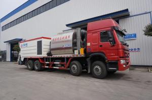 China Intelligent Asphalt Road Tanks Trucks And Trailers HOWO 8 X 4 Synchronous Chip Sealer Truck factory