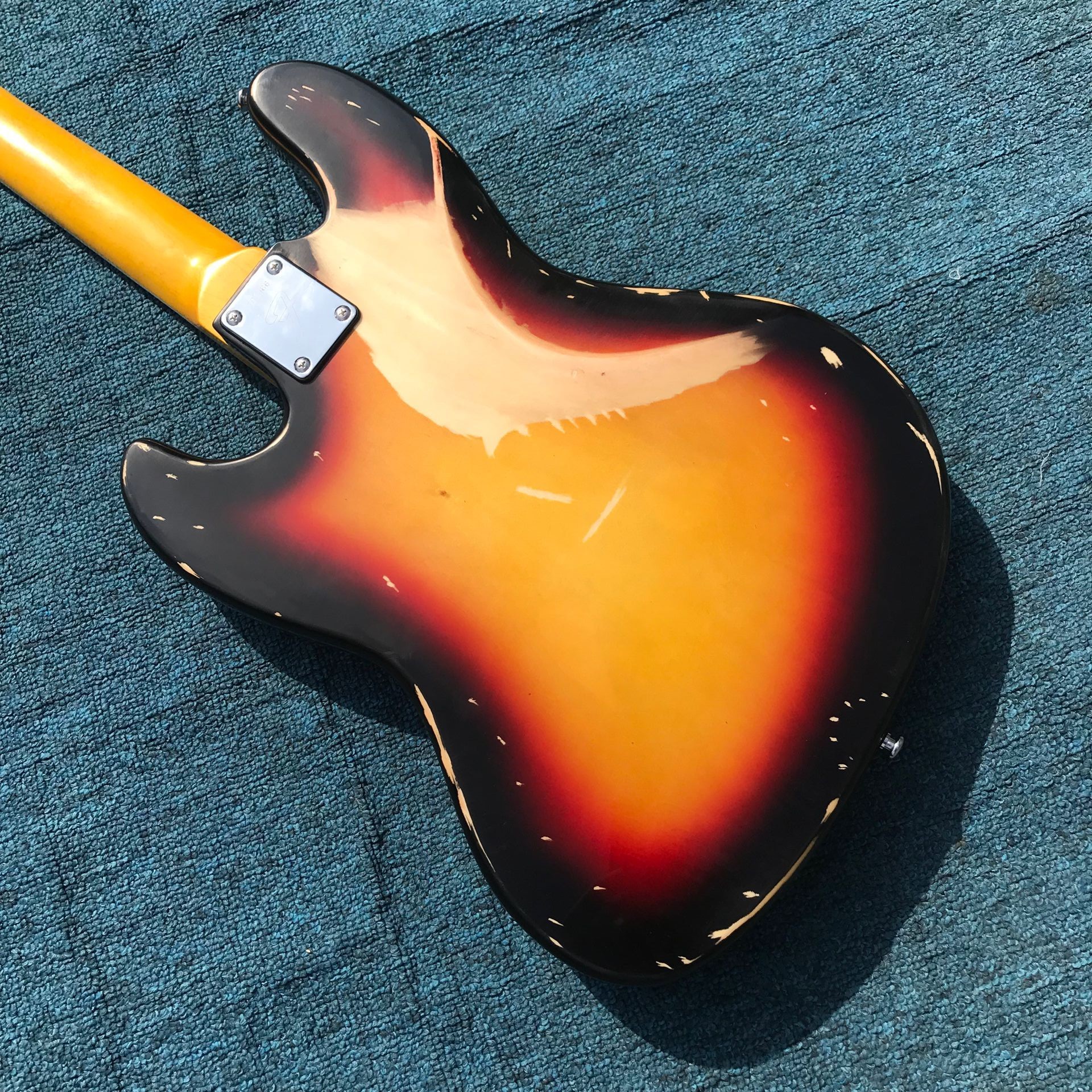 Heavy Relic Jazz Bass Electric Guitar Sunburst Color Alder Body 100% Handmade Nitrolacquer Finish Aged Hardware