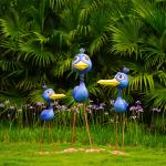 Outdoor Metal Garden Ornaments Metal Big Blue Bird Customized