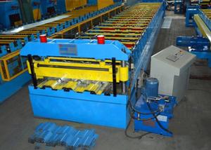 China Sheet Metal Deck Roll Forming Machine For Roofing Sheet Cr12Mov Cutter factory
