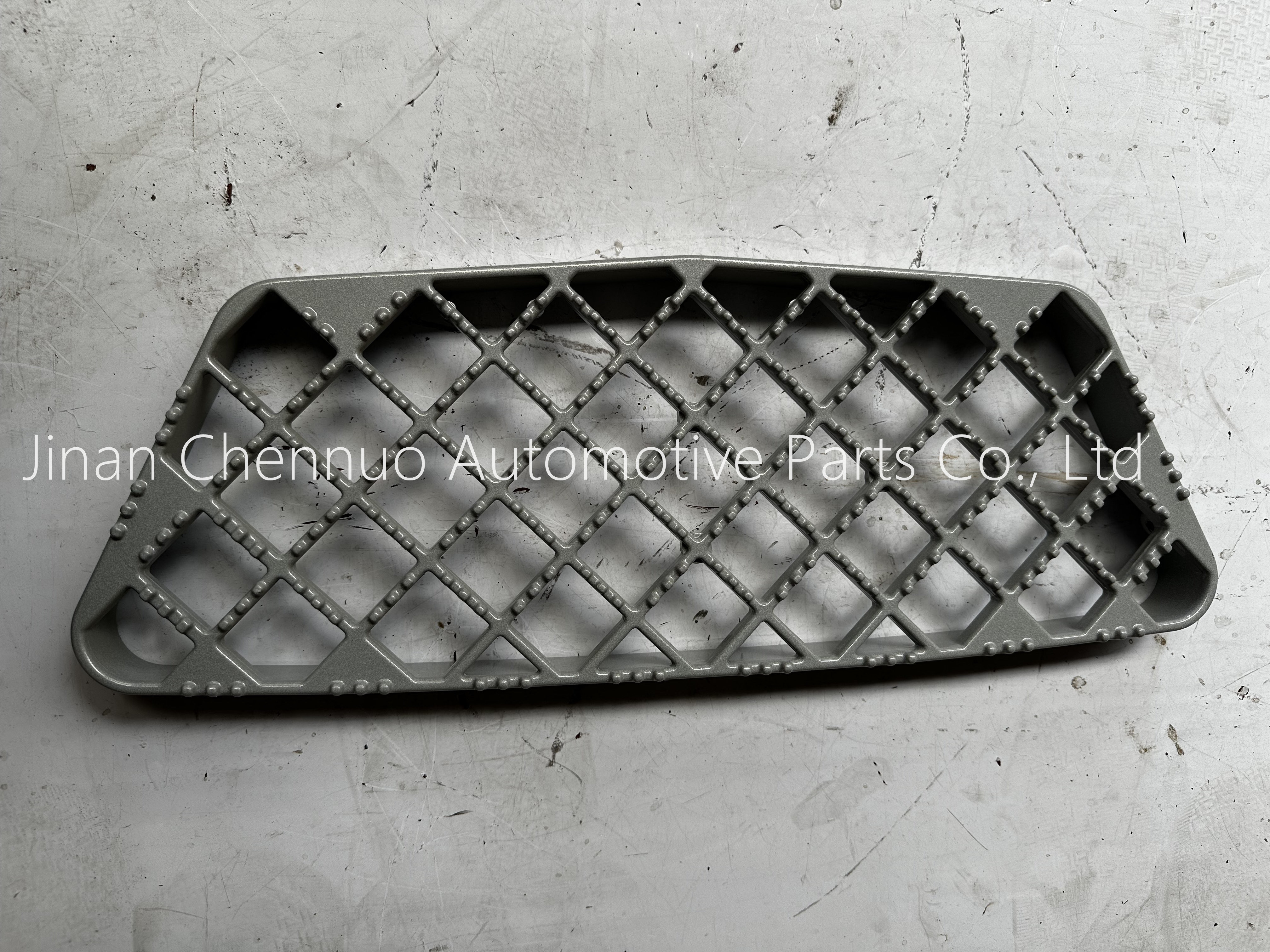 712W61510-0273 Cast Aluminum Upper Anti Skid Board Heavy Truck Part