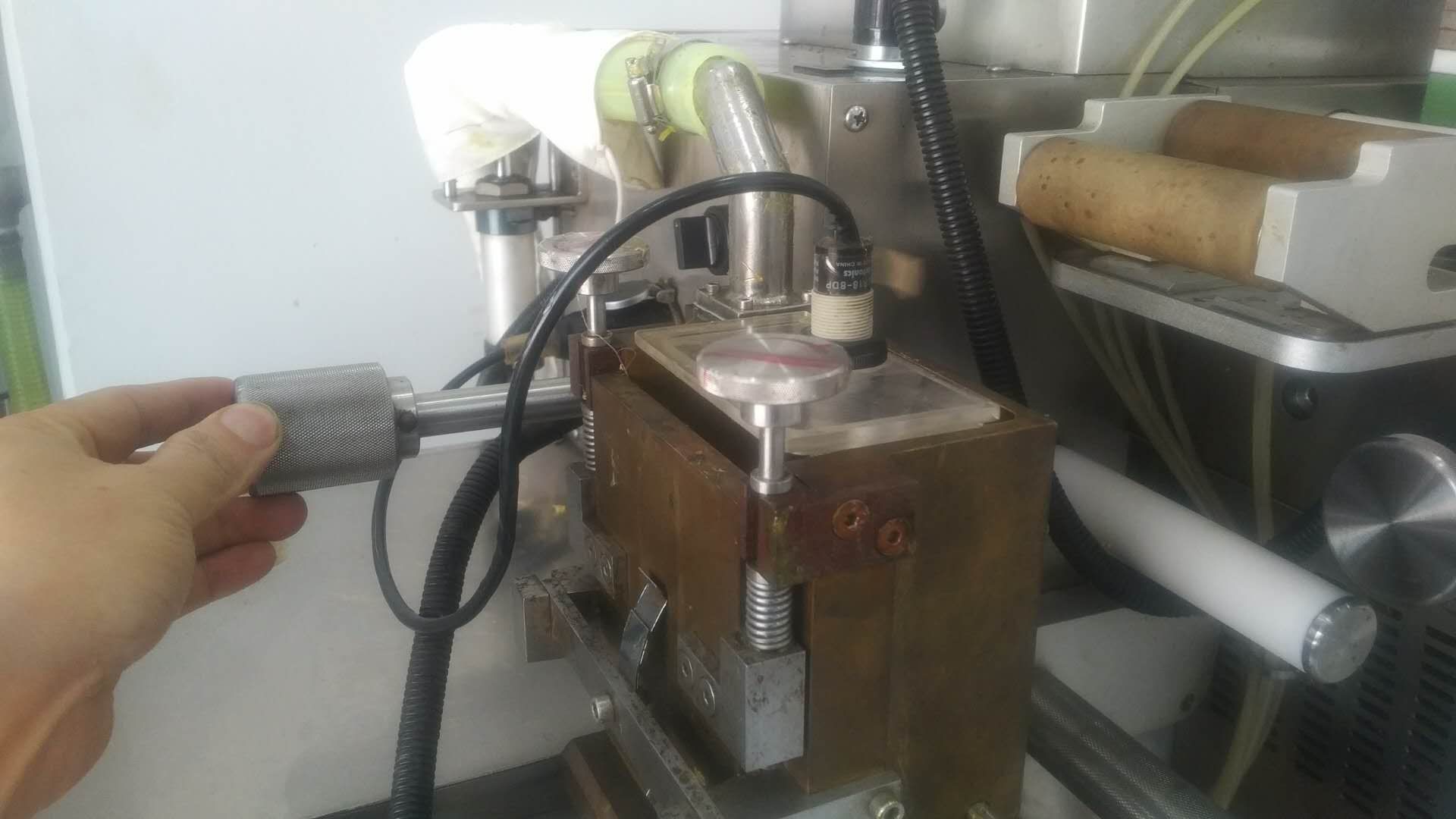 3.5rpm Small Start Fish Oil 12000pcs/H Softgel Machine