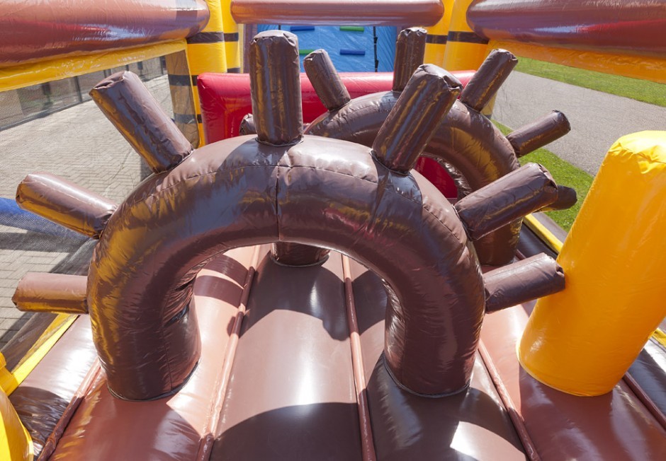 Customized Pirate Ship Obstacle Course Bounce House Long Tunnel Obstacle Course