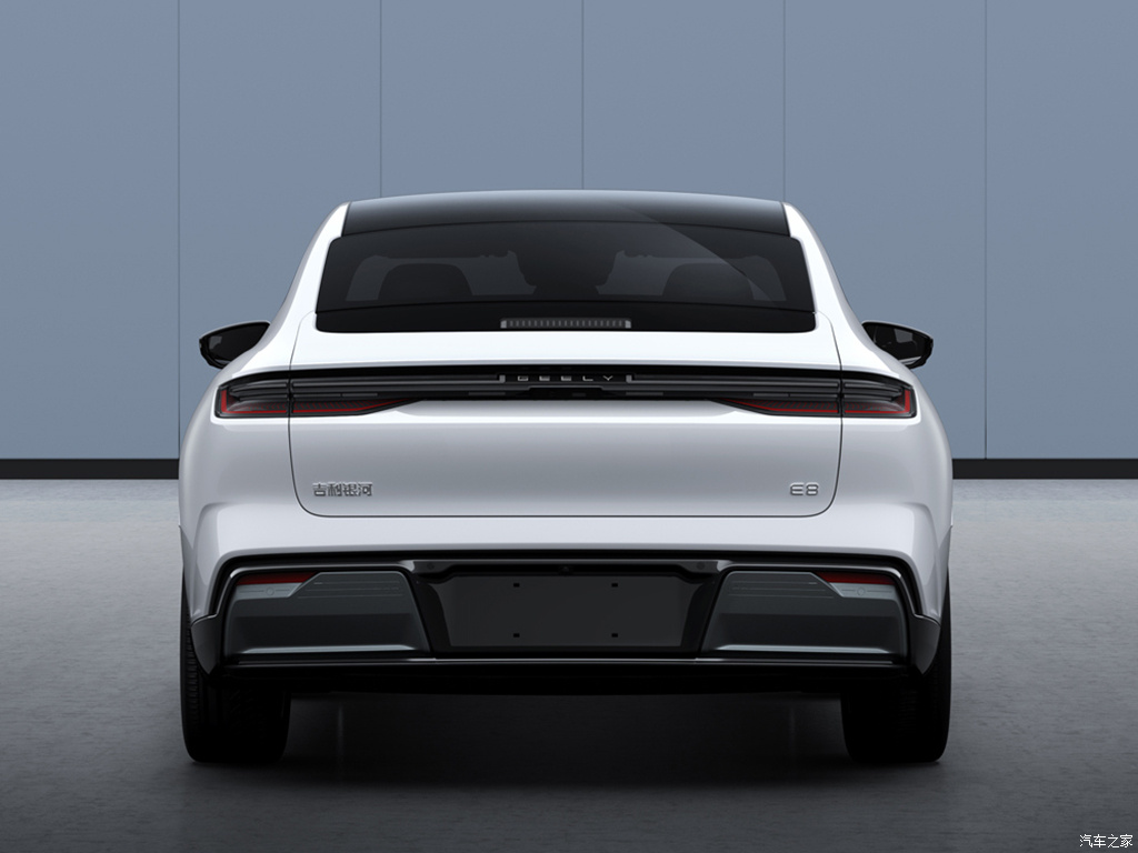 Geely Milky Way E8 Basic 4-Door 5-Seat Energy Electric Vehicle YINHE Silver Pure Electric Sedan